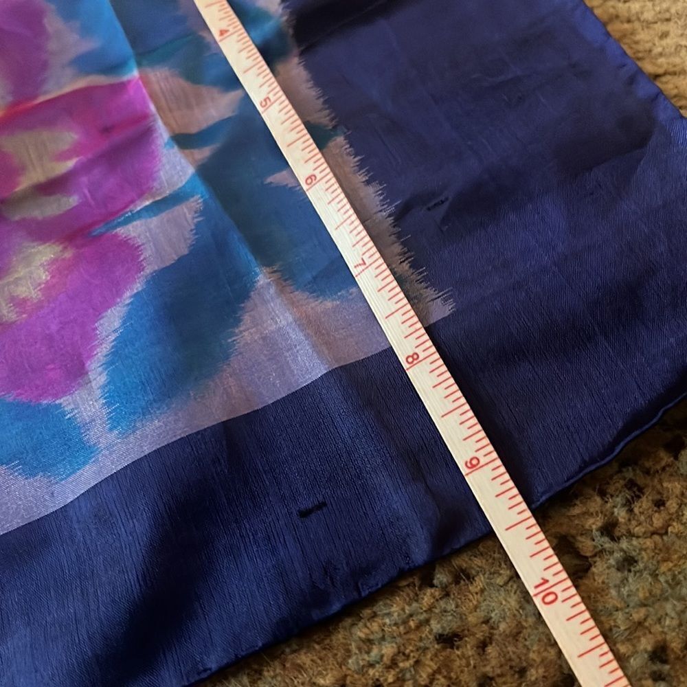 Scarf   - Picture 6 of 6